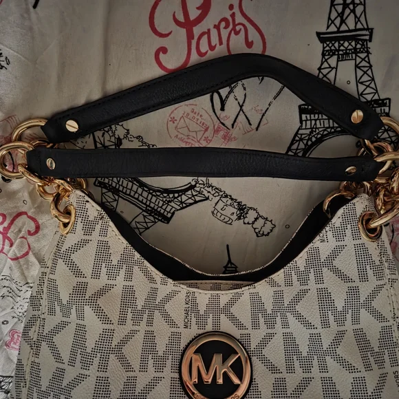 Michael Kors Women's Bag - Picture 5 of 16